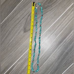 Premier Designs turquoise & silver necklace